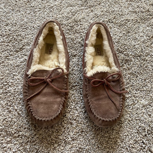 Ugg Dakota Espresso Moccasins Slippers 